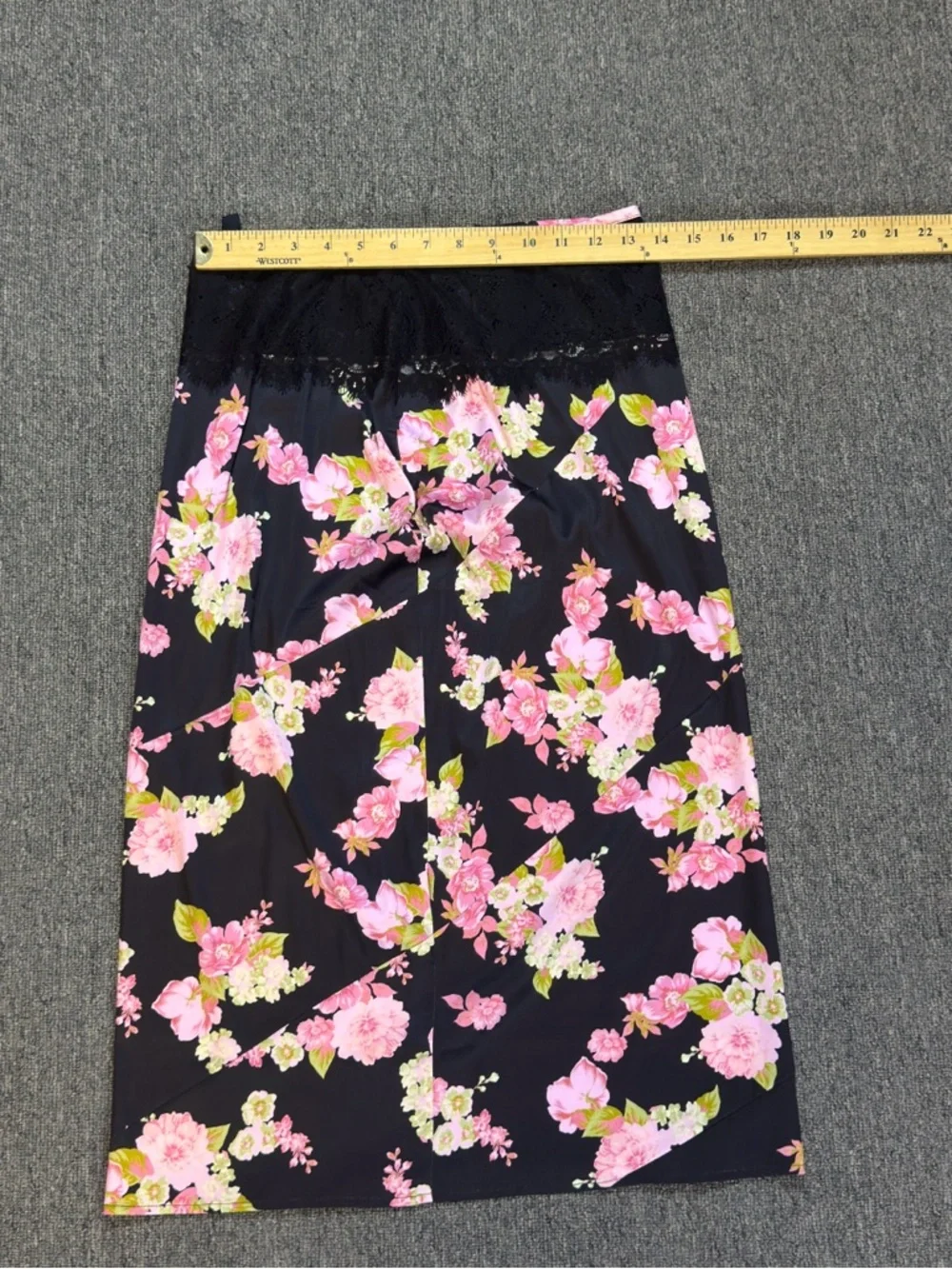 For Love & Lemons Floral Black and Pink Women's Skirt Size Medium - Picture 9 of 15